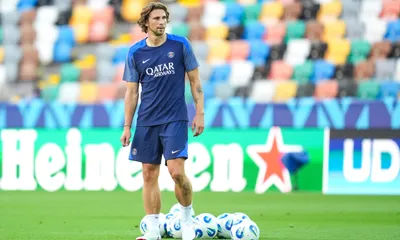 PSG : c&rsquo;est déjà tendu entre Zabarnyi et Safonov !