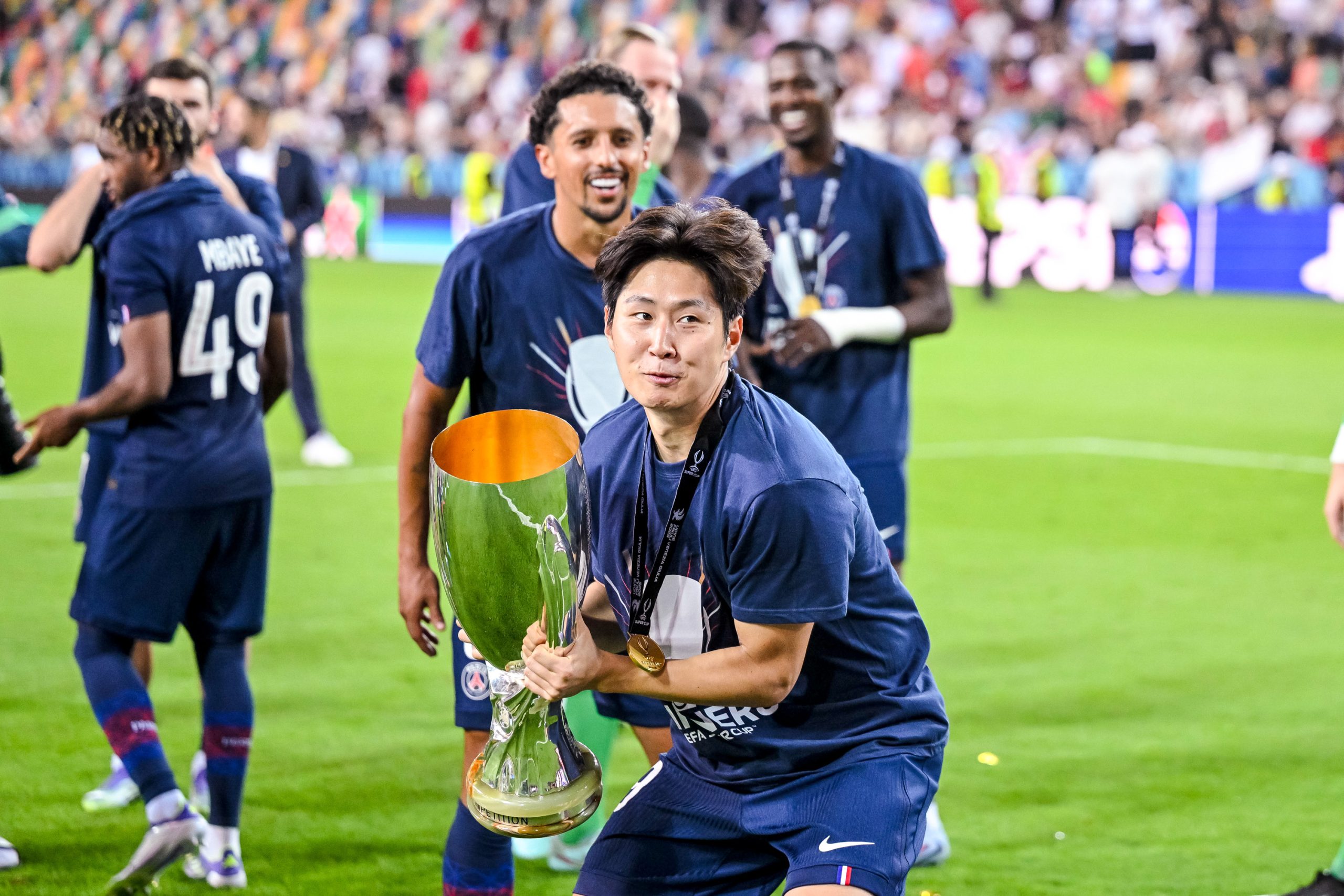 PSG Mercato : Kang-in Lee pourrait quitter le PSG cet été