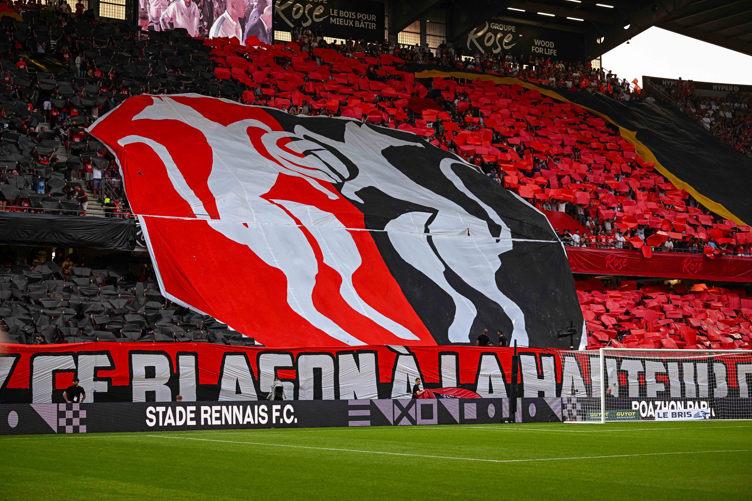 Le tifo des supporters rennais à l'occasion de la réception de l'OM.