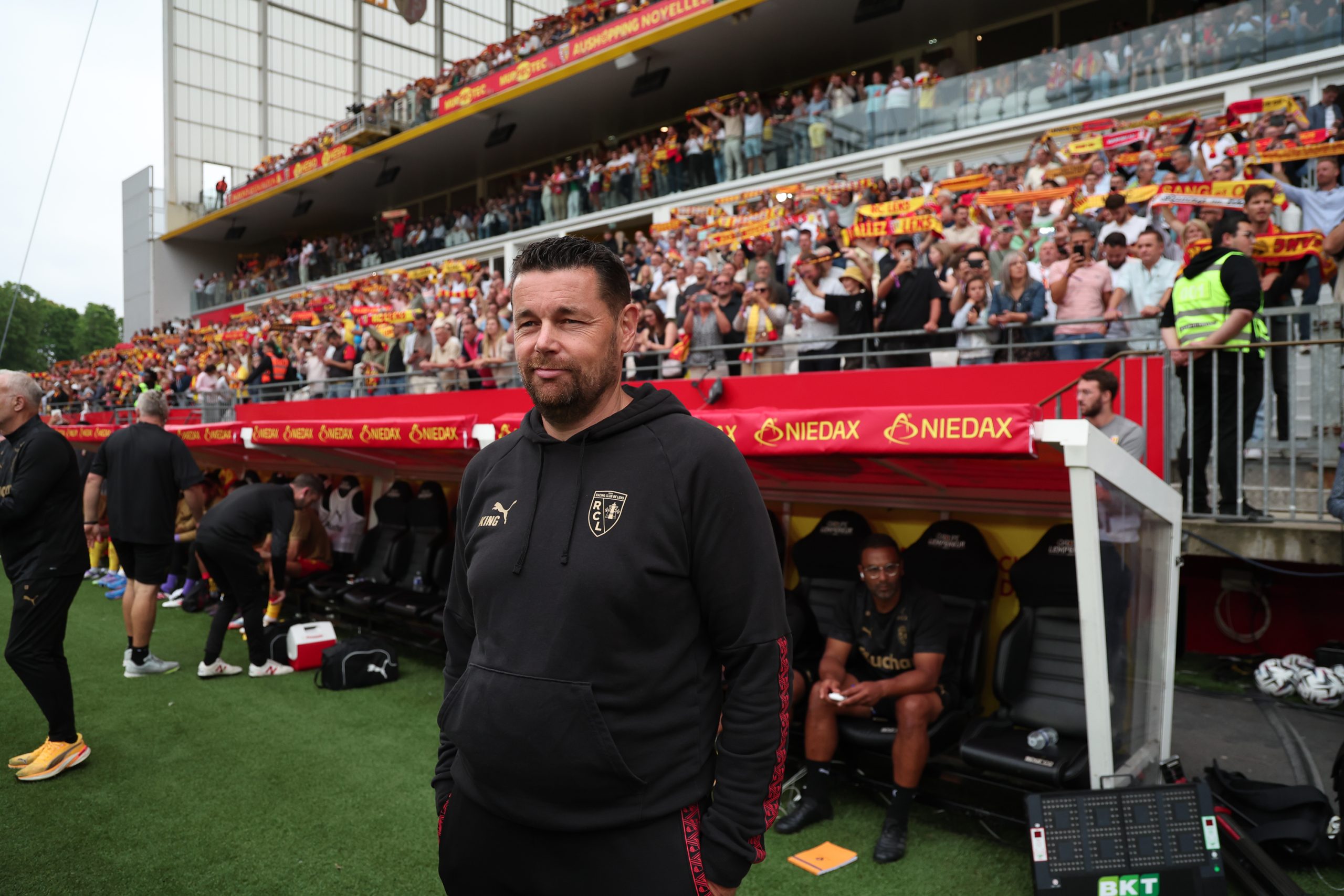 L'entraîneur du RC Lens, Pierre Sage, lors du match face à l'OL.