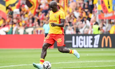 RC Lens : Malang Sarr répond aux critiques et explique sa montée en puissance