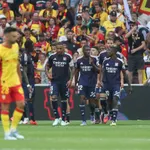 Un OL héroïque démarre par un succès à Lens, les notes des Gones