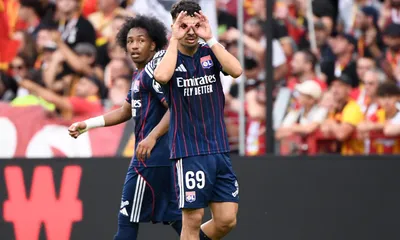 OL Mercato : l&rsquo;OL avance sur le successeur de Mikautadze, la piste Satriano (RC Lens) confirmée