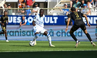 RC Lens : l&rsquo;AJ Auxerre prend un gros risque avec Sinayoko avant son départ !