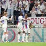 L’OL domine Metz et enchaîne avant l’Olympico, les notes des Gones