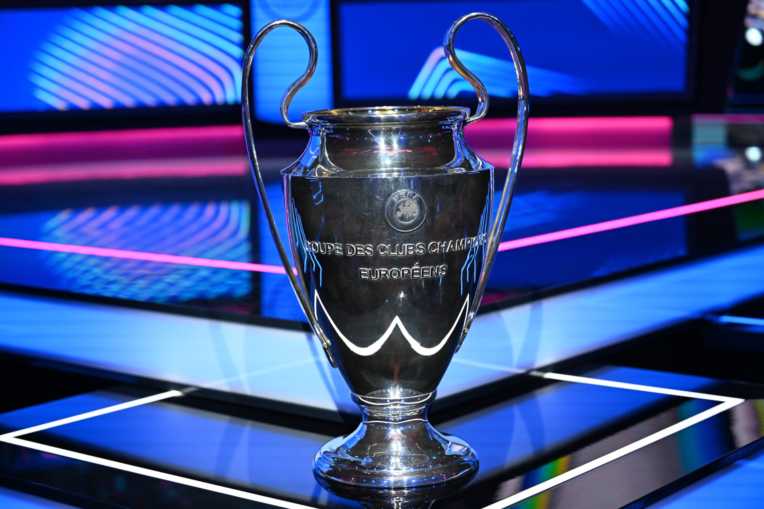 Ligue des Champions : le PSG, l'OM, l'AS Monaco, le Real Madrid et le FC Barcelone connaissent leurs adversaires !