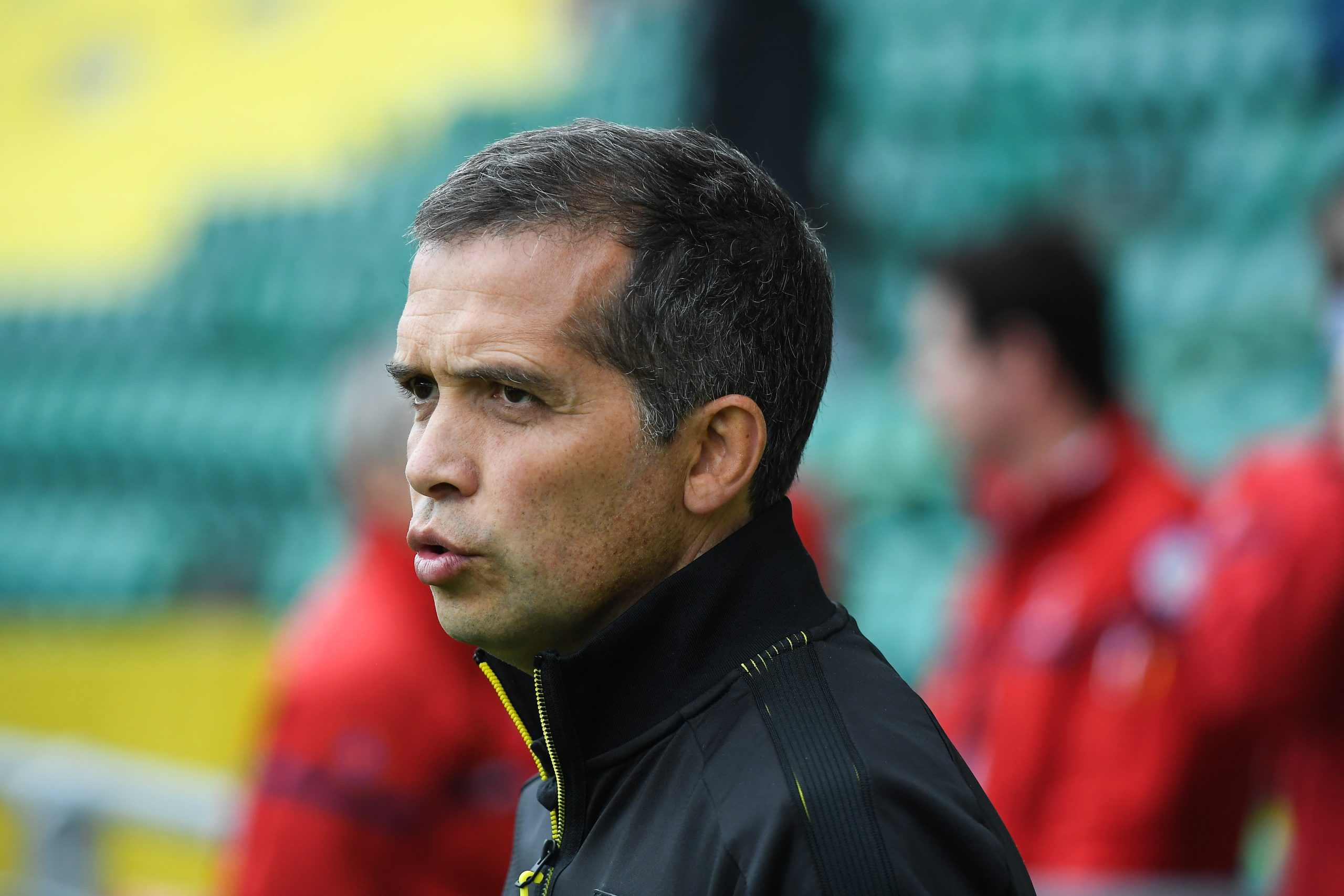 L'entraîneur du FC Nantes, Luis Castro, avant le match contre Auxerre à la Beaujoire.