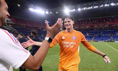 OL : Greif – Descamps, un match parti pour durer à Lyon ?