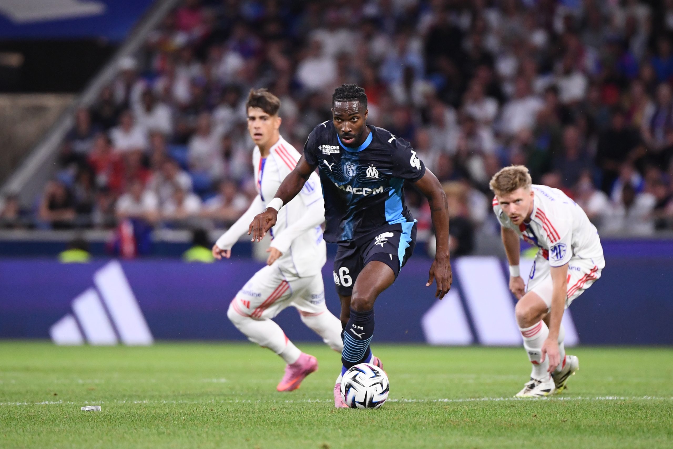 OM – Ligue des Champions : Ulisses Garcia remplace Facundo Medina !