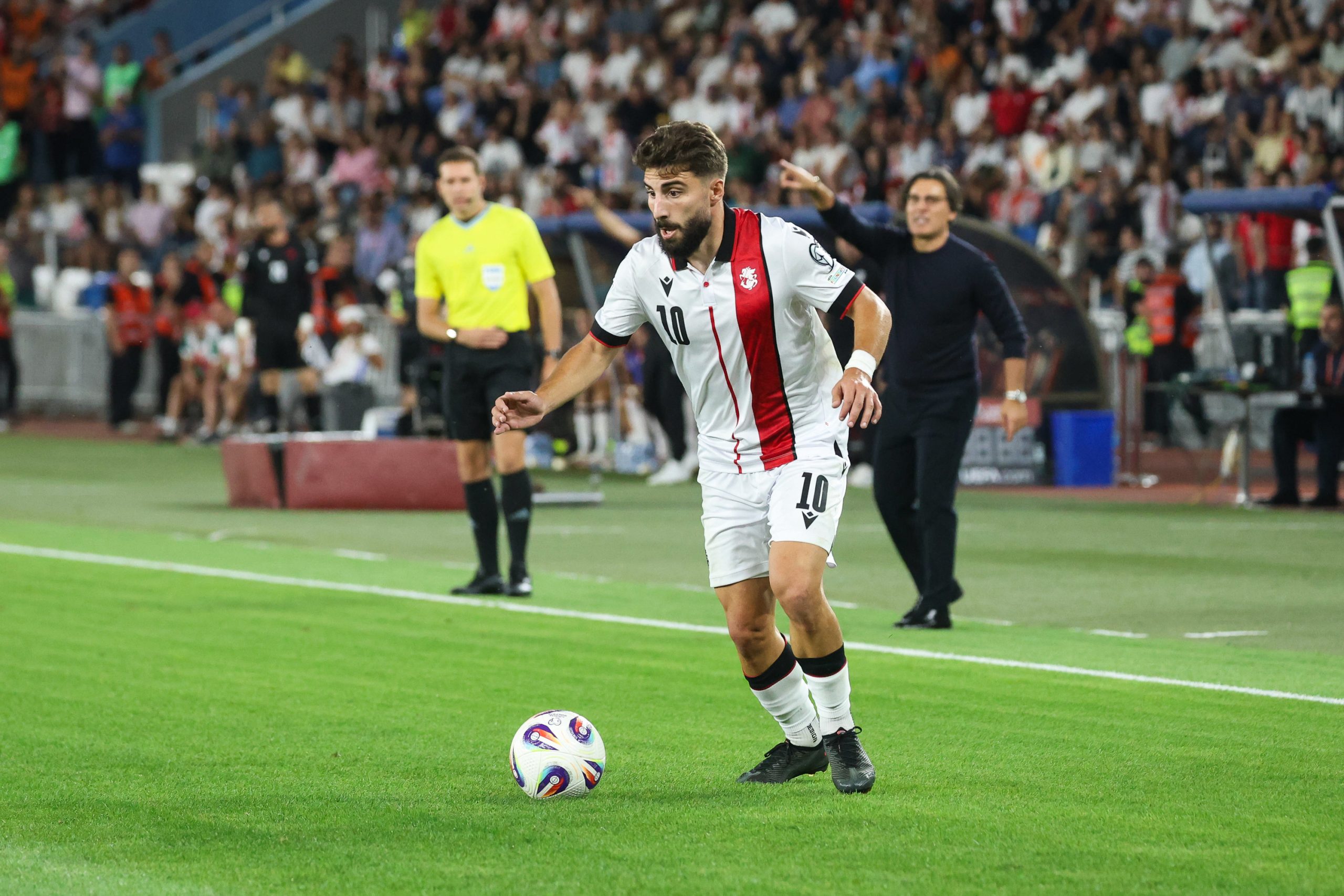 Zuriko Davitashvili lors du match de la Géorgie contre la Turquie.