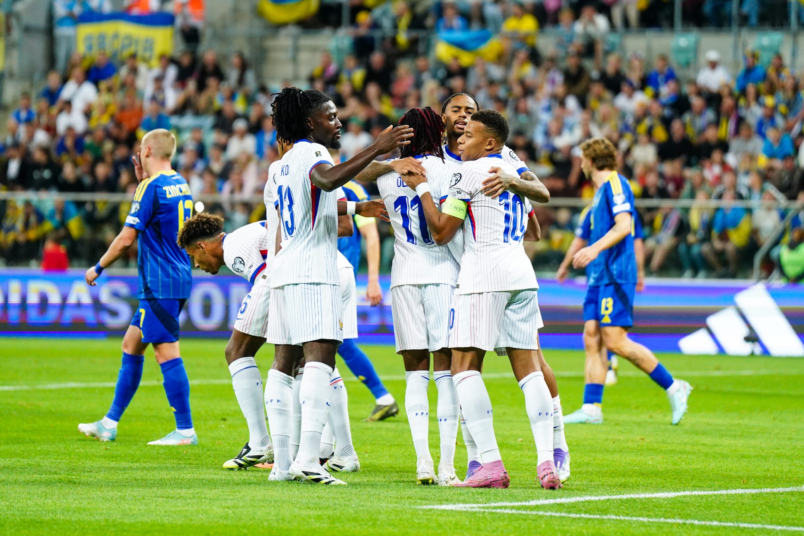 Ukraine – France : Olise et Mbappé buteurs, Tchouameni rayonnant, Dembélé malheureux… les notes des Bleus