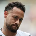Neymar est cramé, une légende brésilienne le fracasse