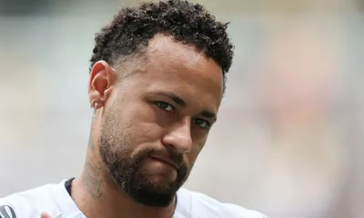 Neymar est cramé, une légende brésilienne le fracasse