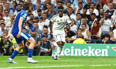 La bombe Vinicius prête à exploser au Real Madrid, un nouveau héros au FC Barcelone