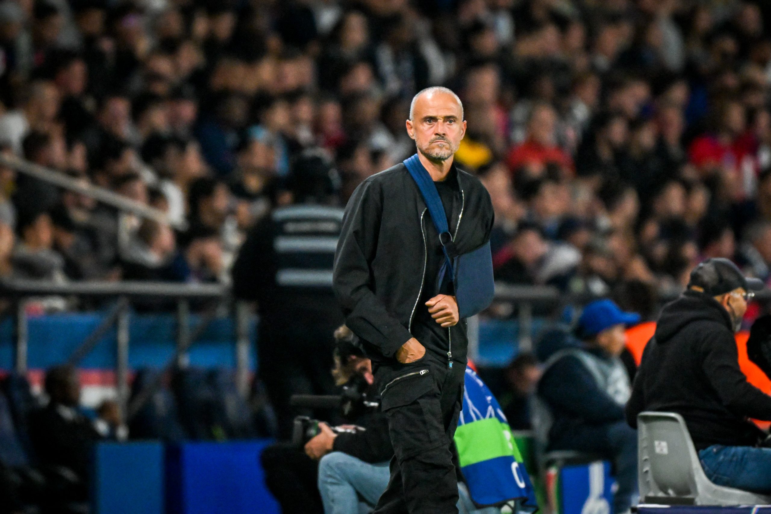 L'entraîneur du PSG, Luis Enrique, lors du match contre l'Atalanta.
