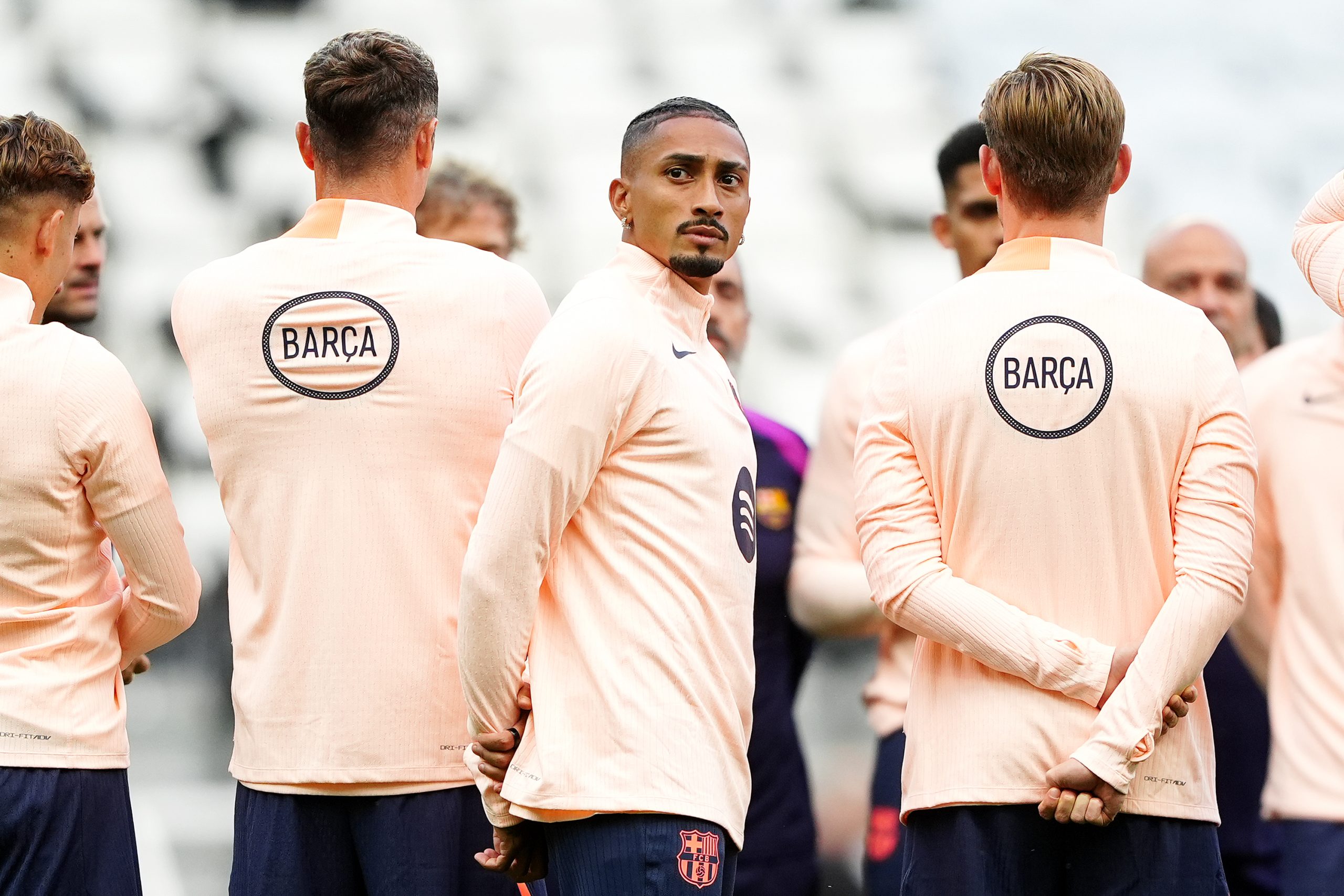 Stade Rennais : Habib Beye sauvé par le FC Barcelone ?