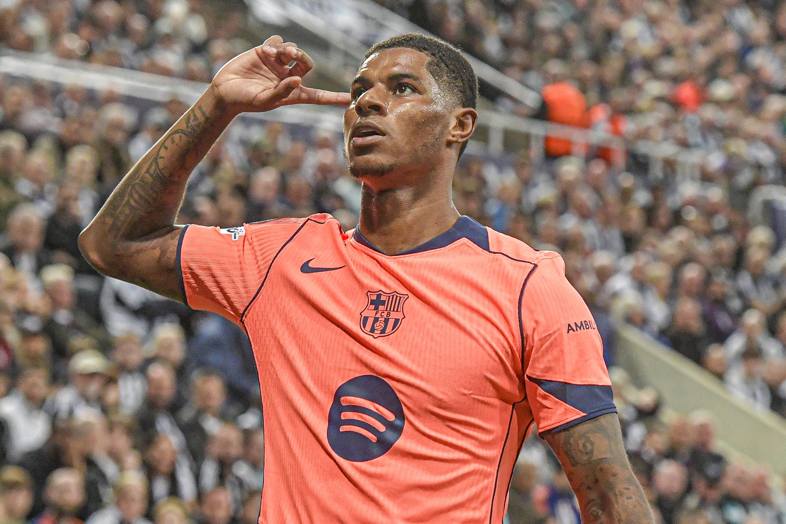 FC Barcelone : Flick totalement sous le charme de Rashford après son doublé contre Newcastle