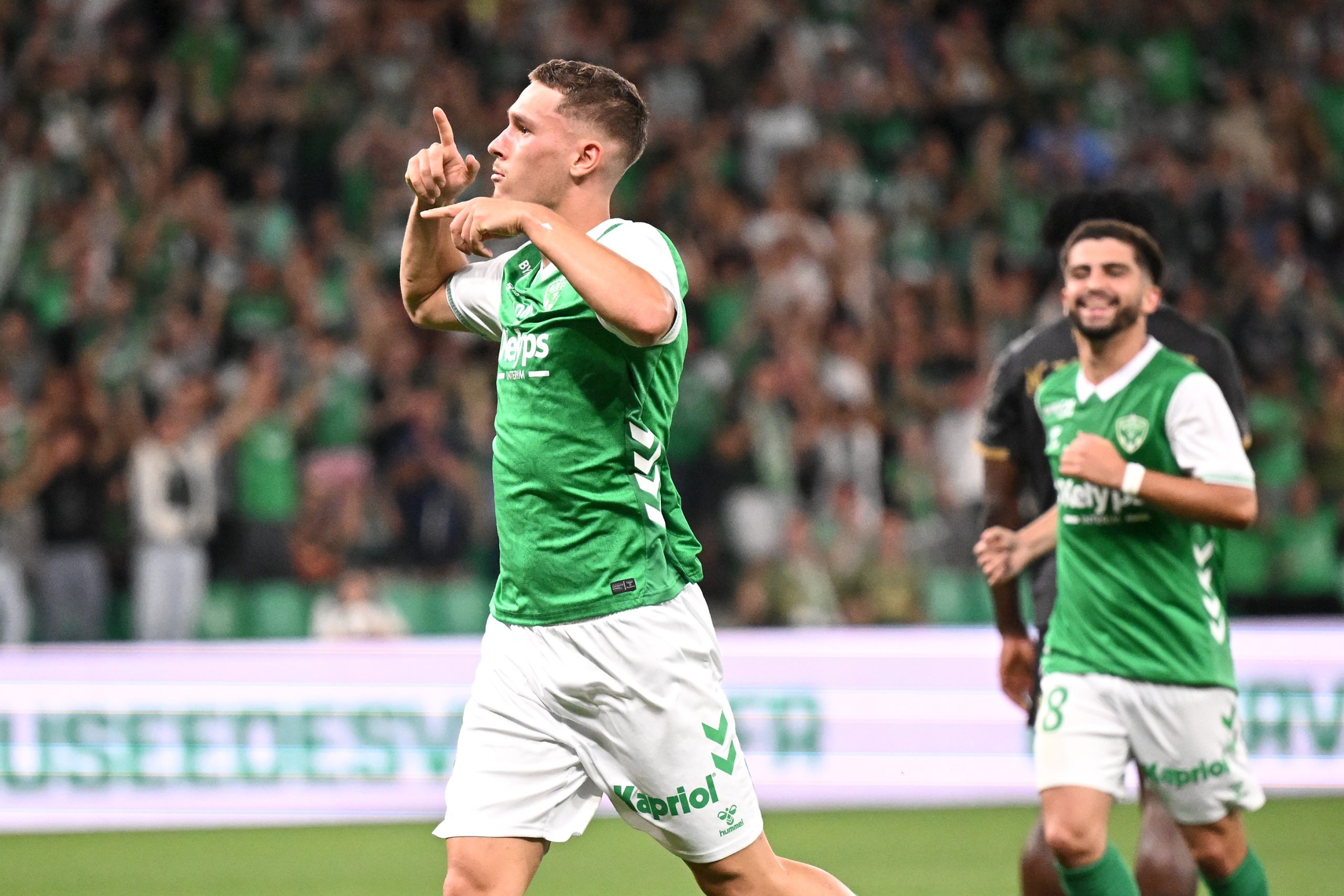 ASSE – Stade de Reims : Stassin signe un doublé, Miladinovic épate, Larsonneur décisif… les notes des Verts