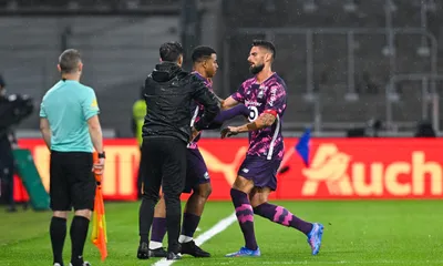 RC Lens – LOSC : le magnifique hommage de Bollaert à Olivier Giroud