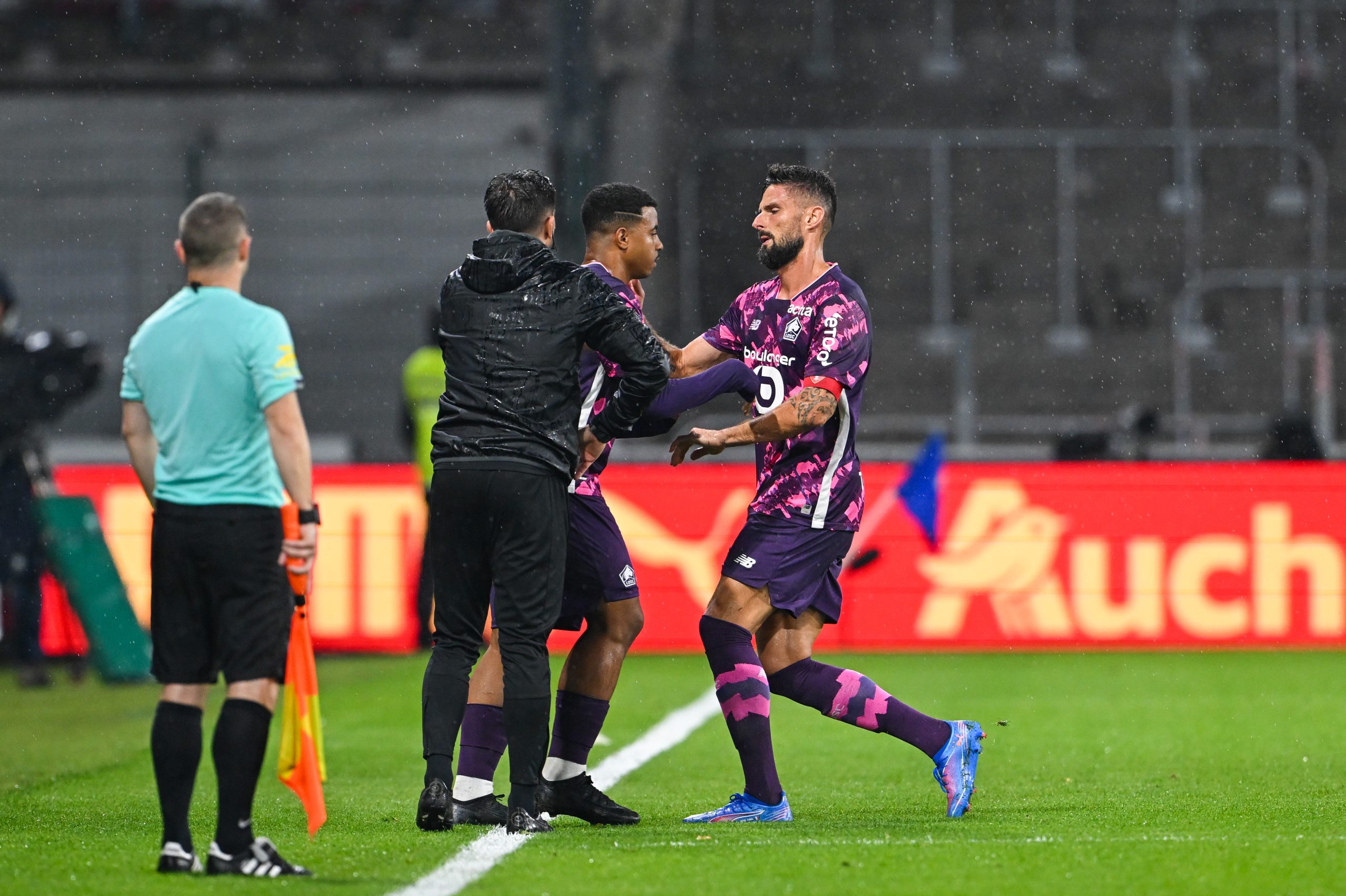 Olivier Giroud à sa sortie de Lens-Lille.