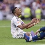 Kylian Mbappé éteint par le nouveau Ballon d’Or !