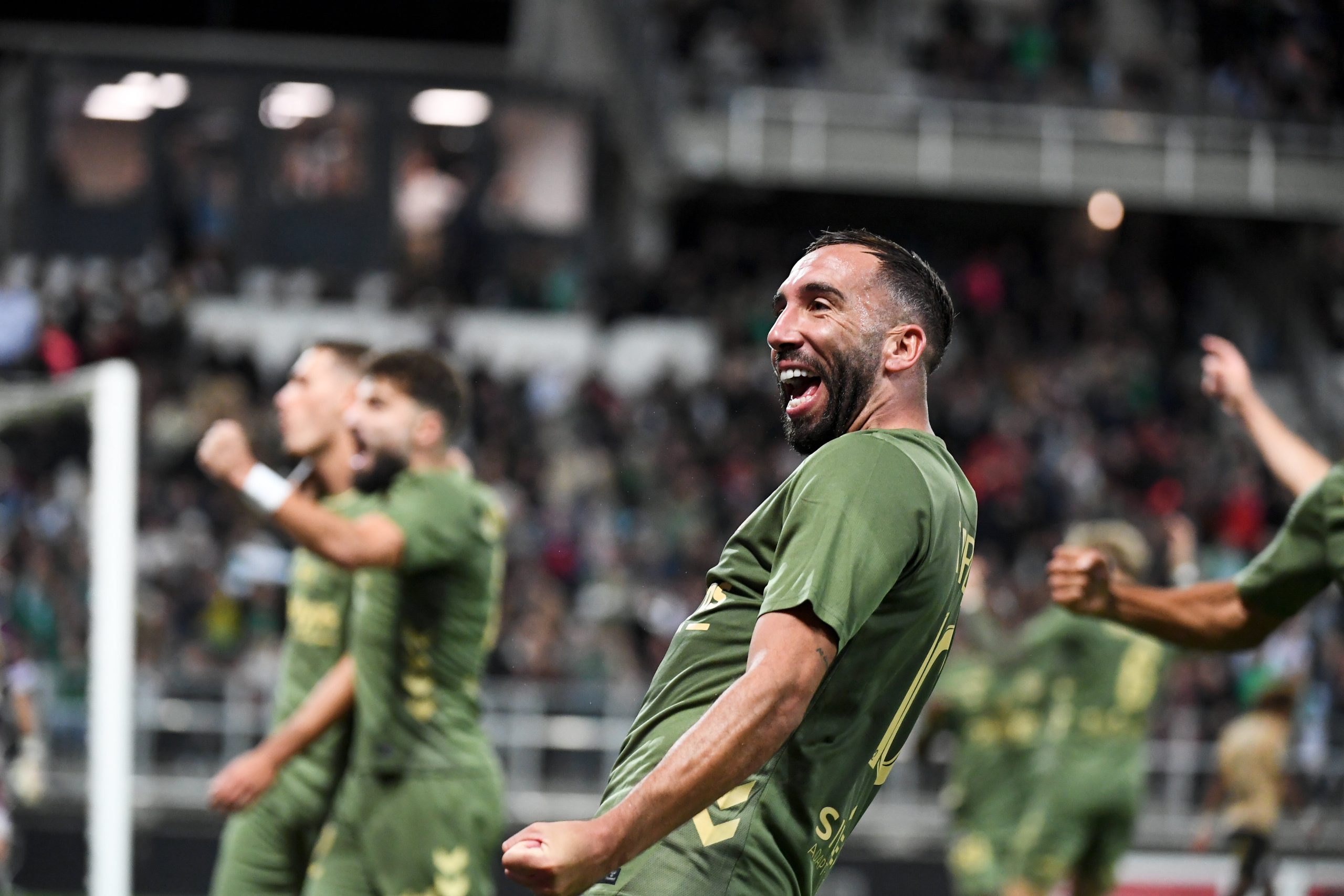 L'ASSE frappe un grand coup à Amiens, les notes des Verts