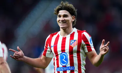 Mercato : le PSG et le FC Barcelone reçoivent une réponse cinglante pour une cible commune !