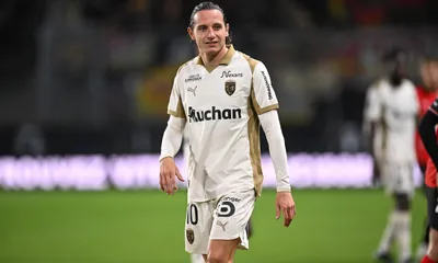 RC Lens Mercato : Thauvin est passé tout proche de se retrouver avec… Nzola