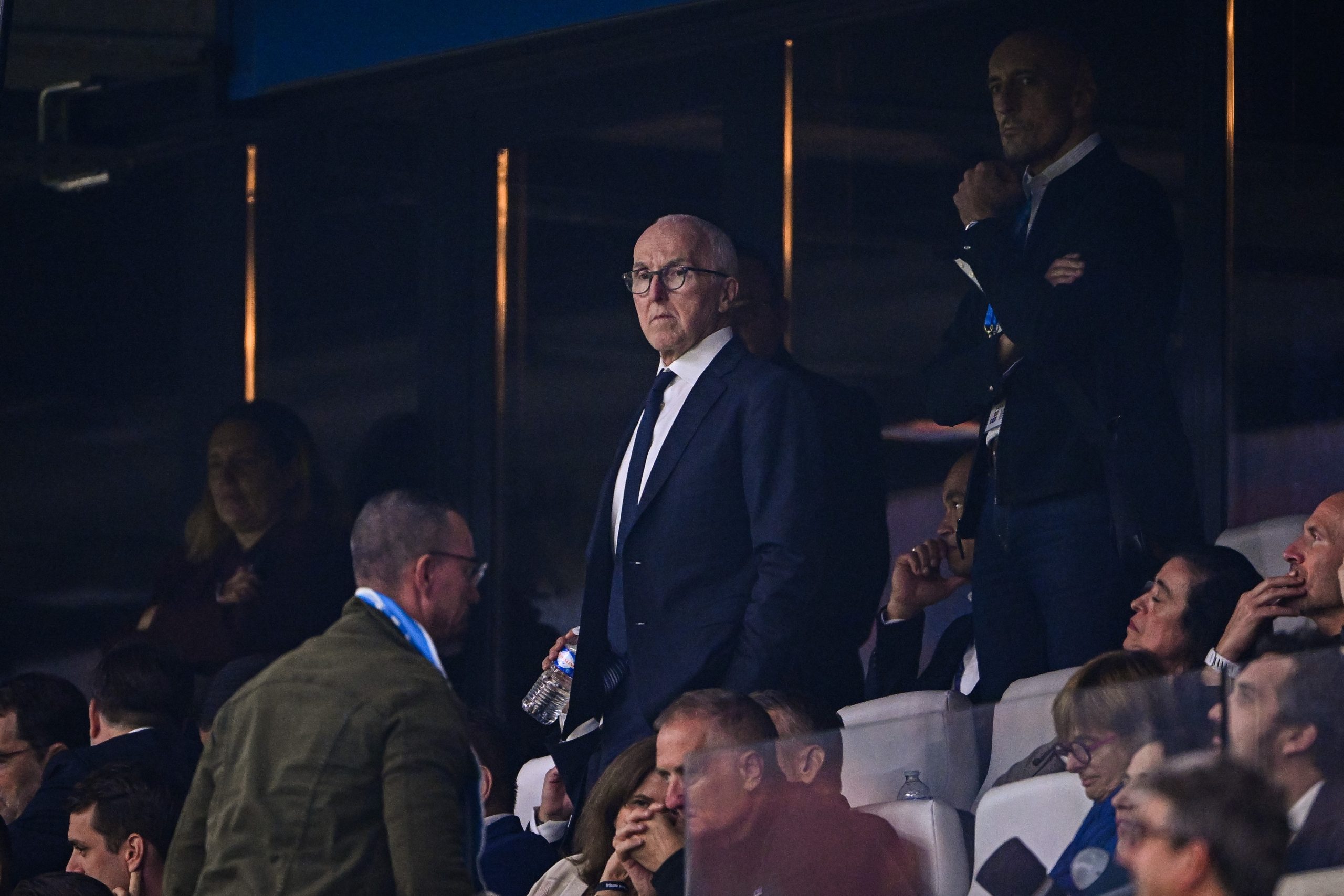 Le propriétaire de l'OM, Frank McCourt, lors d'un match au Vélodrome.