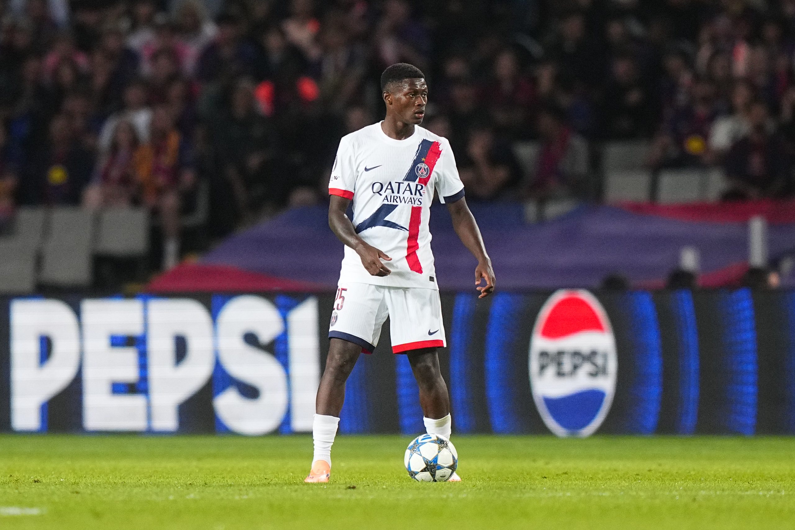 FC Barcelone – PSG : Nuno Mendes rend hommage au groupe, Koundé s'incline devant Paris