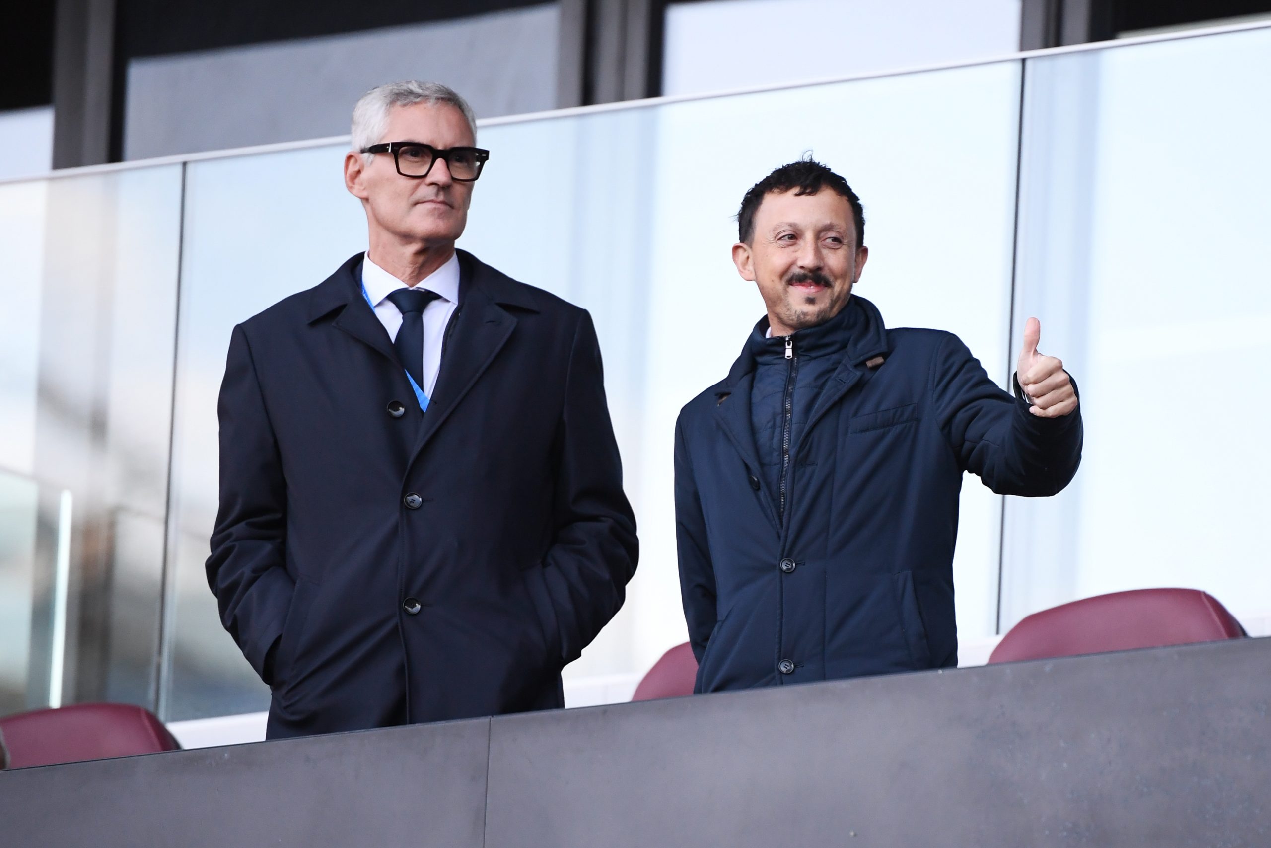 Le président de l'OM, Pablo Longoria, en compagnie de son directeur général, Alessandro Antonello.