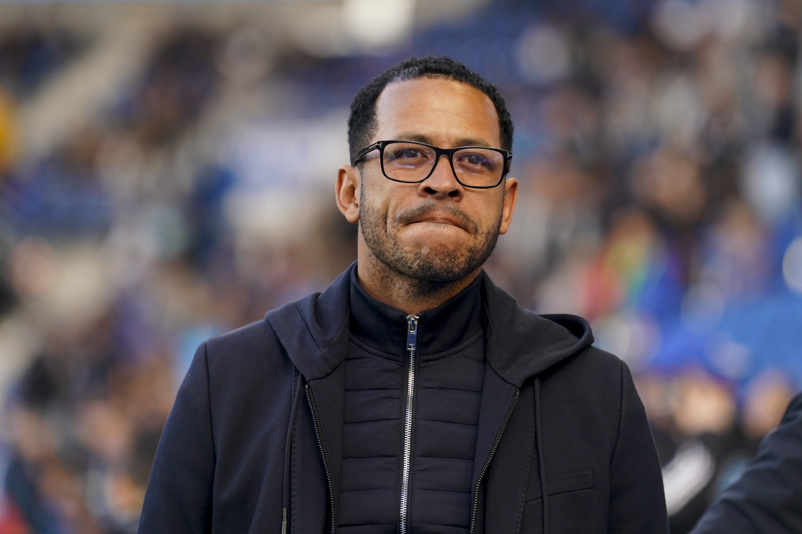 L'entraîneur du RC Strasbourg, Liam Rosenior.