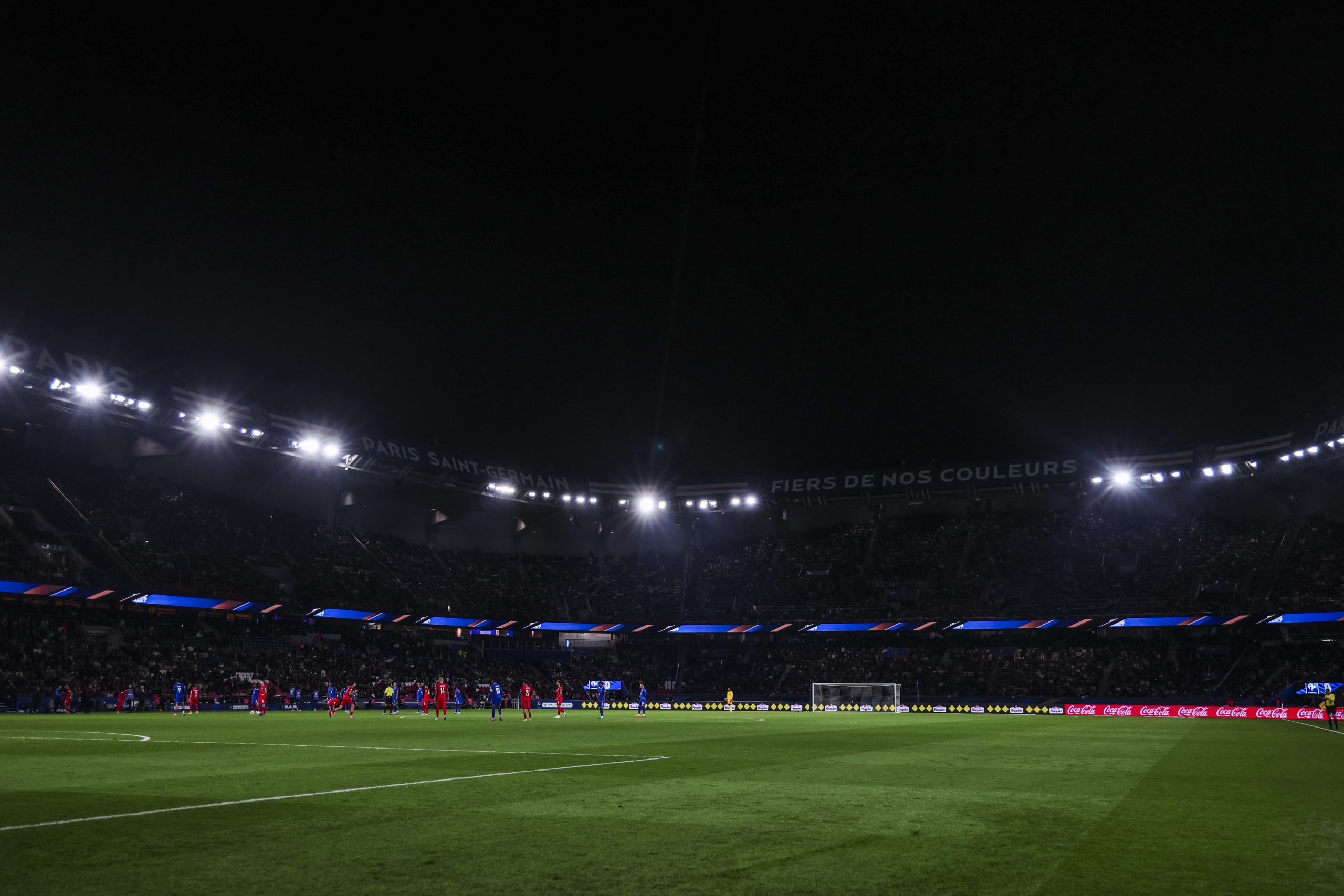 Le Parc des Princes lors du match entre l'équipe de France et l'Islande.