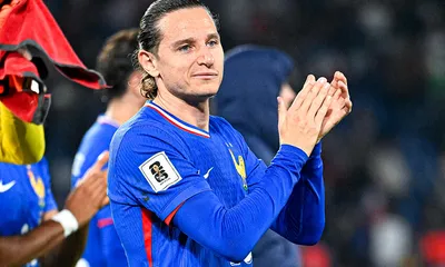 Revue de presse : Beye (Stade Rennais) a déjà convaincu un crack au Mercato, coup dur pour Thauvin (RC Lens) !