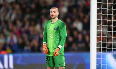 PSG – RC Strasbourg : Chevalier se fait (encore) tomber dessus !