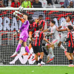 OL : Pierre Ménès dégoupille après la polémique arbitrale à Nice !