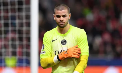 Mercato : Chevalier déçoit, le PSG doit-il recruter un gardien cet hiver ?