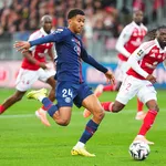 PSG Mercato : la Premier League se l&rsquo;arrache, il va signer à Paris cet hiver !