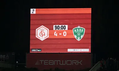 ASSE – L&rsquo;analyse de Laurent Hess : « Il est beau, le PSG de la Ligue 2 ! »