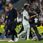 Real Madrid – FC Barcelone : Xabi Alonso répond à Yamal et à la colère de Vinicius