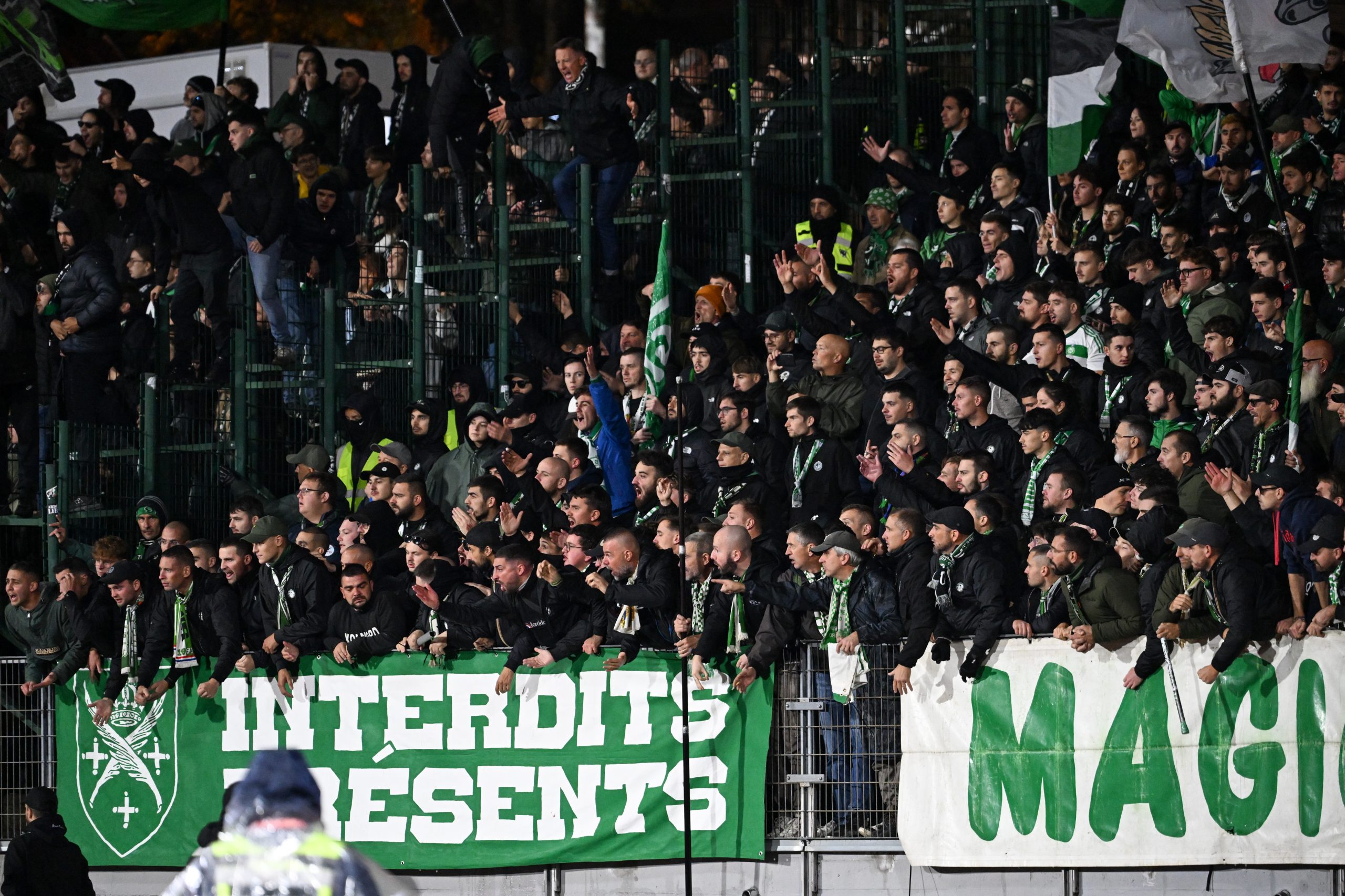 Les supporters de l'ASSE lors du déplacement à Annecy.