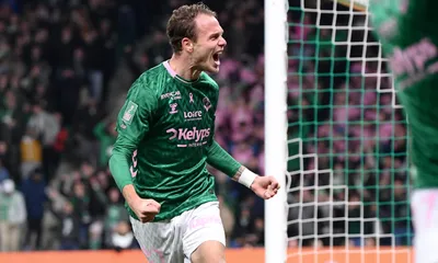 ASSE : les Verts explosent Pau et se relancent dans la course à la montée (6-0) !