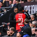 OM Mercato : Benatia prêt à chiper un maillon fort de Beye au Stade Rennais en janvier ?