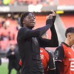 Stade Rennais : Deux pépites déjà titulaires ciblées par Chelsea pour le mercato !