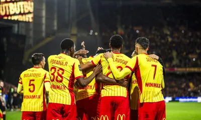 RC Lens : les Sang et Or font la course en tête avec Arsenal dans un domaine