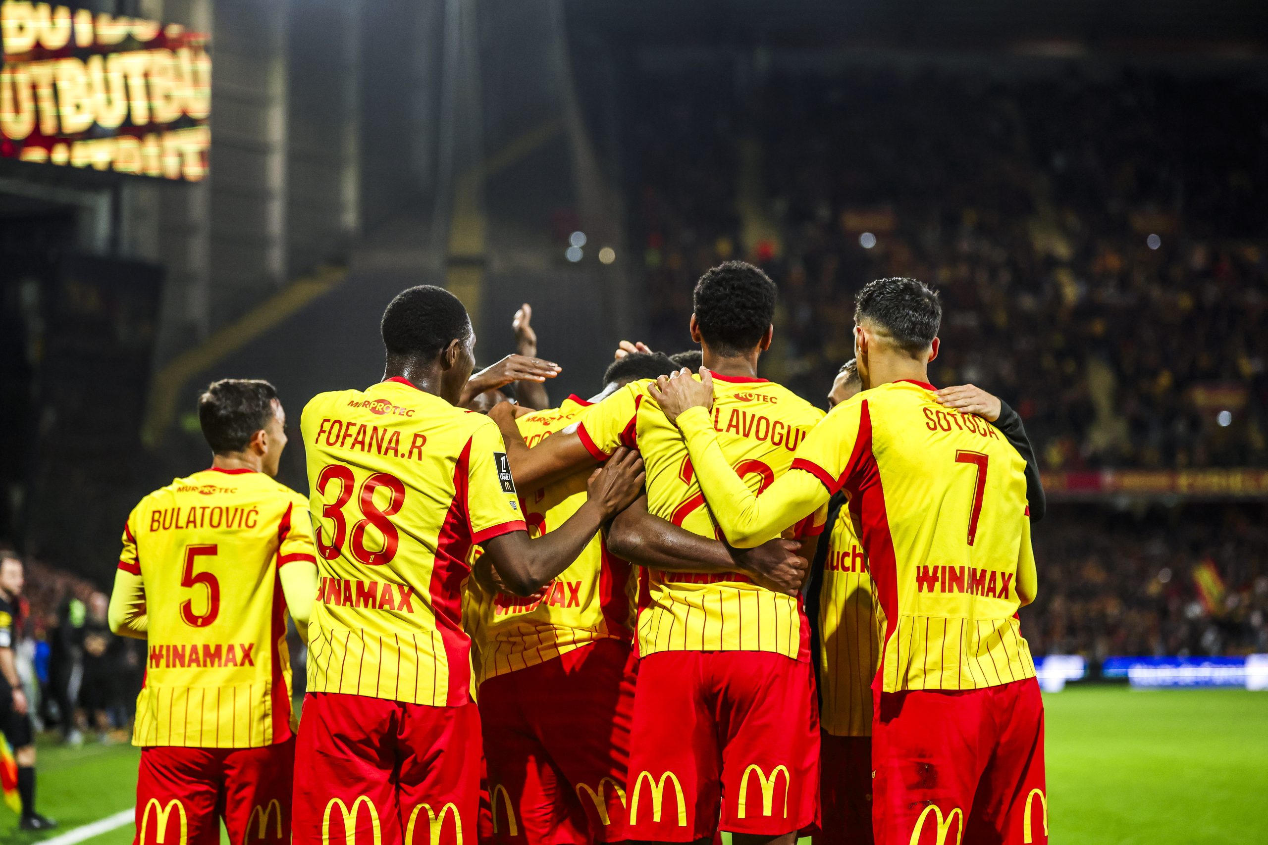 RC Lens : les Sang et Or font la course en tête avec Arsenal dans un domaine