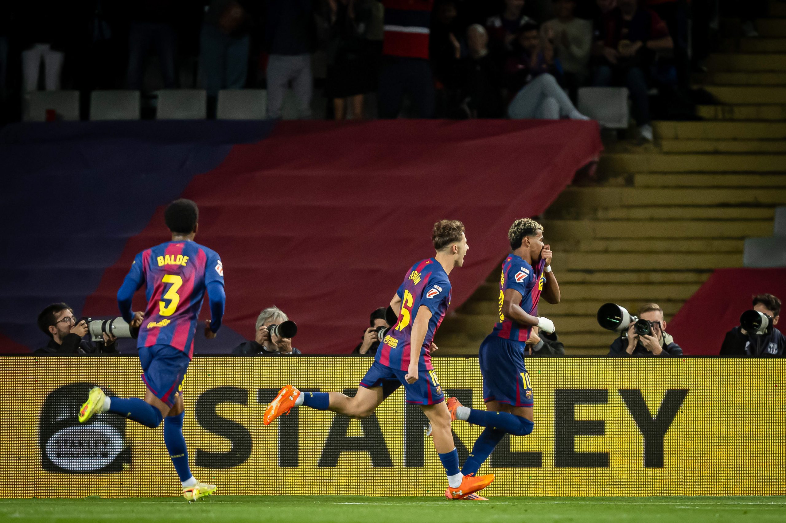 Le FC Barcelone face aux sorcières, Courtois abandonné par le Real Madrid