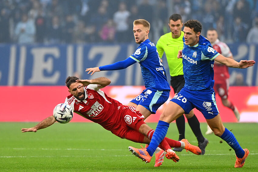 OM : Pavard brandit une belle carotte avant le Mercato 