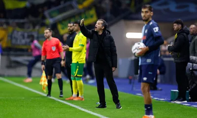 FC Nantes : Luis Castro invité à un changement dont il ne veut pas