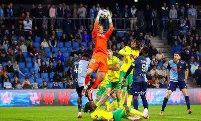 FC Nantes : Pierre Ménès ressort Kombouaré du placard et juge l’intérim de Carlgren au Havre 